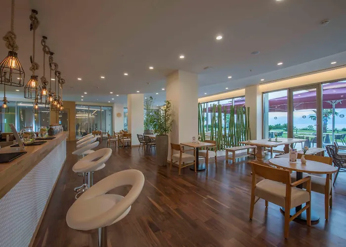 Hotel The Lifeco Well-being Detox Center And Vegan 3*