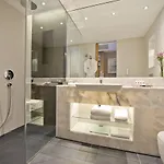 The Lifeco Well-being Detox Center And Vegan