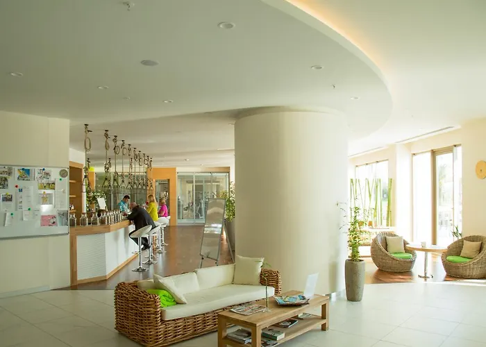 Hotel The Lifeco Well-being Detox Center And Vegan 3*